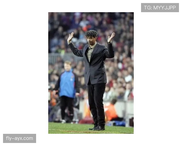 弗兰克·里杰卡尔德以独特战术理念引领球队迈入辉煌新时代 弗兰克·里杰卡尔德以独特战术理念引领球队迈入辉煌新时代