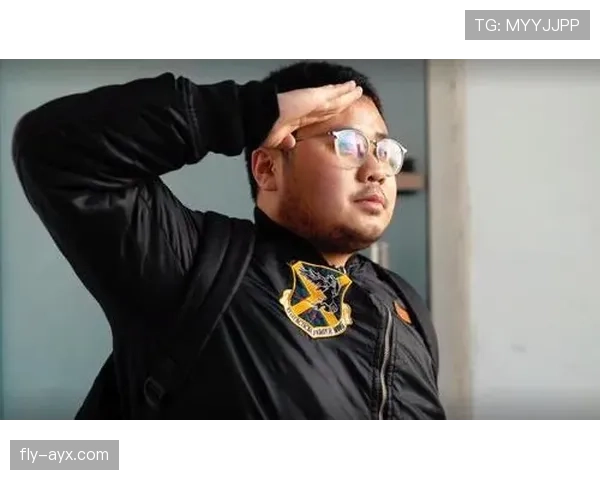 戴维斯逆袭之路：从挑战到成功，激励年轻人勇敢追梦