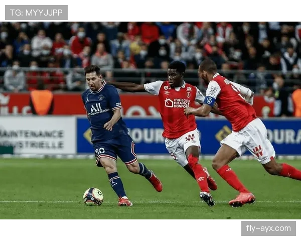 兰斯中场统治力尽显，球队战术体系持续优化