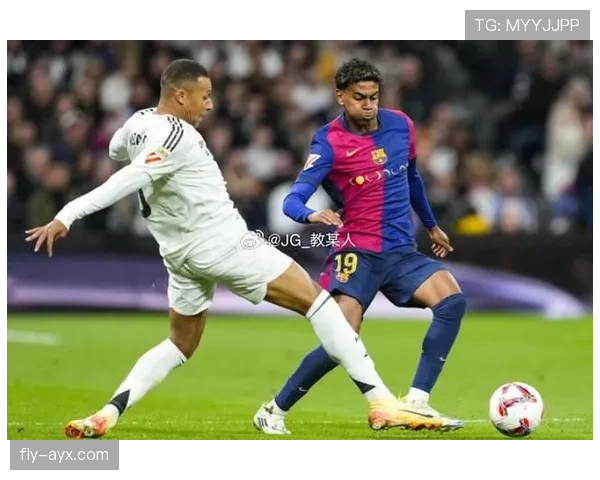 西甲国家德比再燃战火,皇马巴萨巅峰对决引全球瞩目 西甲国家德比再燃战火,皇马巴萨巅峰对决引全球瞩目