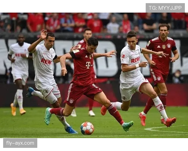 德甲积分榜次席争夺白热化，争冠悬念依旧引人关注