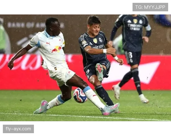 皇马表现稳健，强势控场持续提升比赛节奏